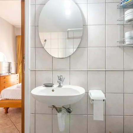 Spacious Apartment Near Downtown Iraklio Exterior foto