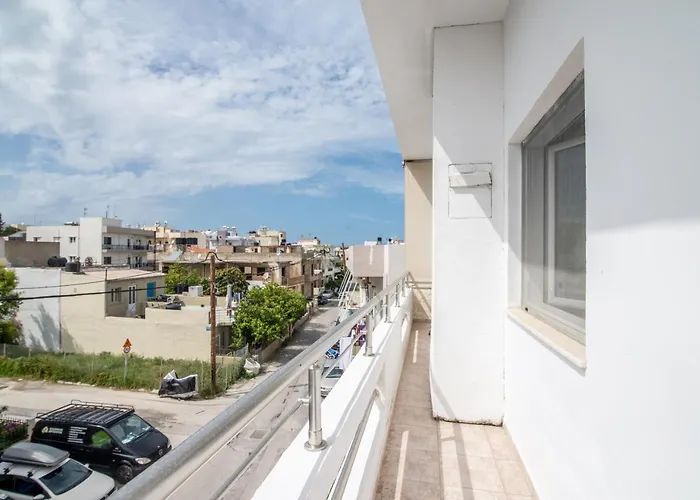 Spacious Apartment Near Downtown