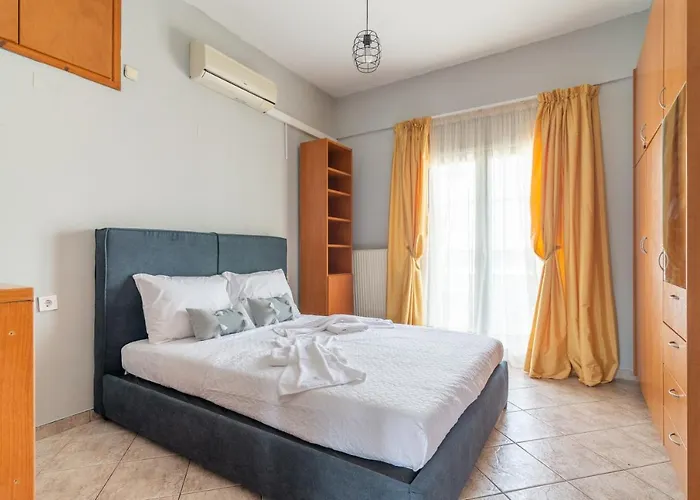 Spacious Apartment Near Downtown