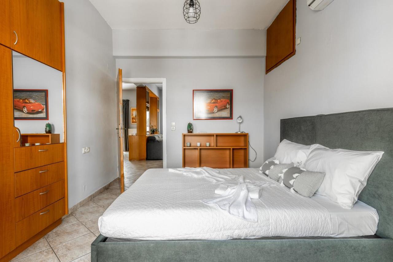 Spacious Near Downtown Apartment *