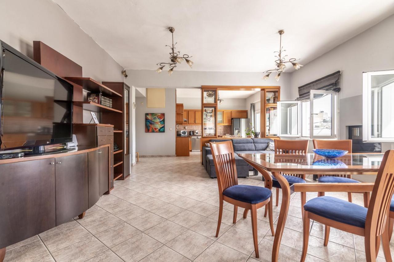 Spacious Near Downtown *